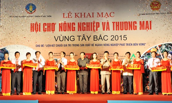 Northwest Agriculture and Trade fair opens in Tuyen Quang  - ảnh 1